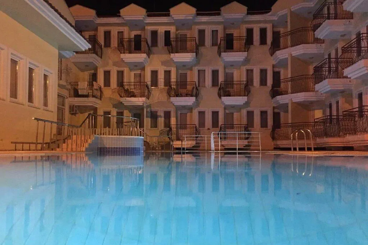 Verde Port Hotel location